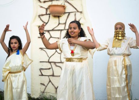 Danse en costume